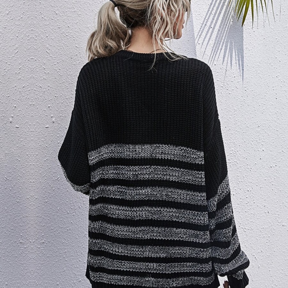 black charcoal oversized stripes knit sweater - Picture 3 of 4